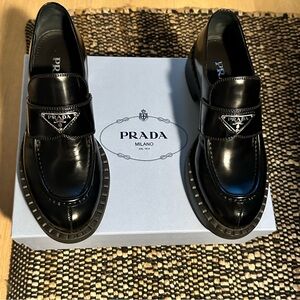 Prada Monolith Logo Loafers Black Leather Size 39 w/ Box & dust bags & receipt